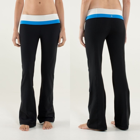 Lululemon Women Black/Blue/Cream Full Groove Flared Pant 31” Size 8 Reversible - Picture 1 of 16